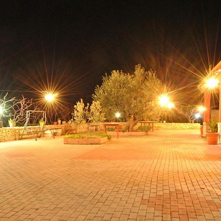 Agriturismo La Ferrovia Molfetta Ngoại thất bức ảnh