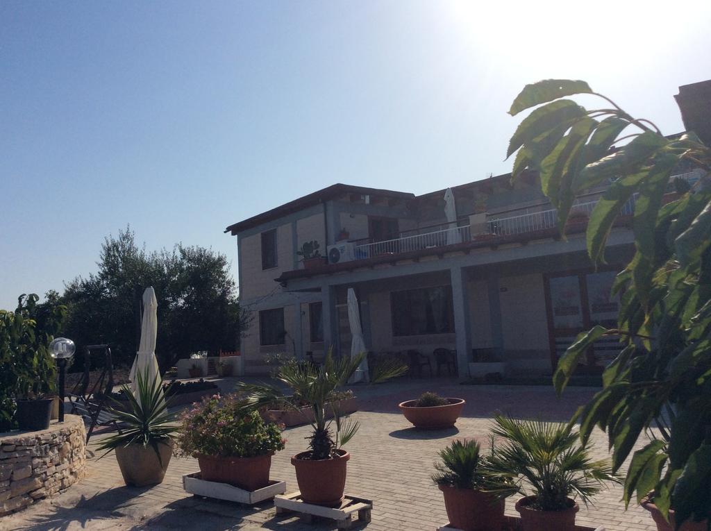 Agriturismo La Ferrovia Molfetta Ngoại thất bức ảnh